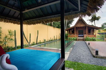 Puri Tupai Hotel